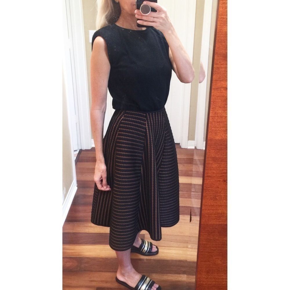 H&M Black Circle Midi Skirt - Picture 2 of 10